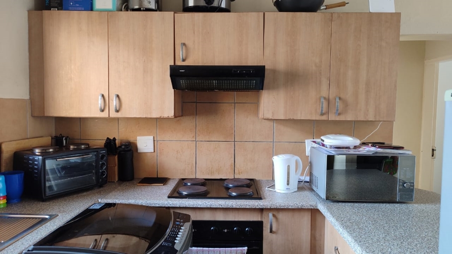 To Let 2 Bedroom Property for Rent in Greenhills Ext 3 Gauteng