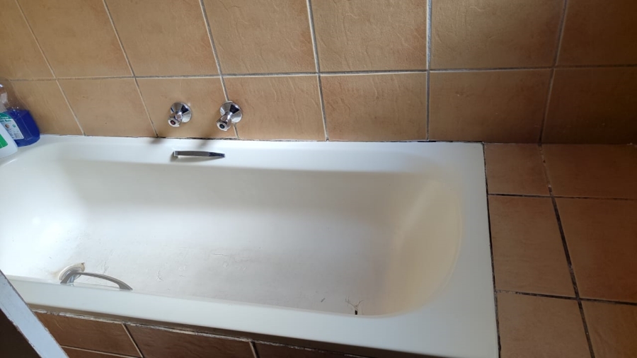 To Let 2 Bedroom Property for Rent in Greenhills Ext 3 Gauteng