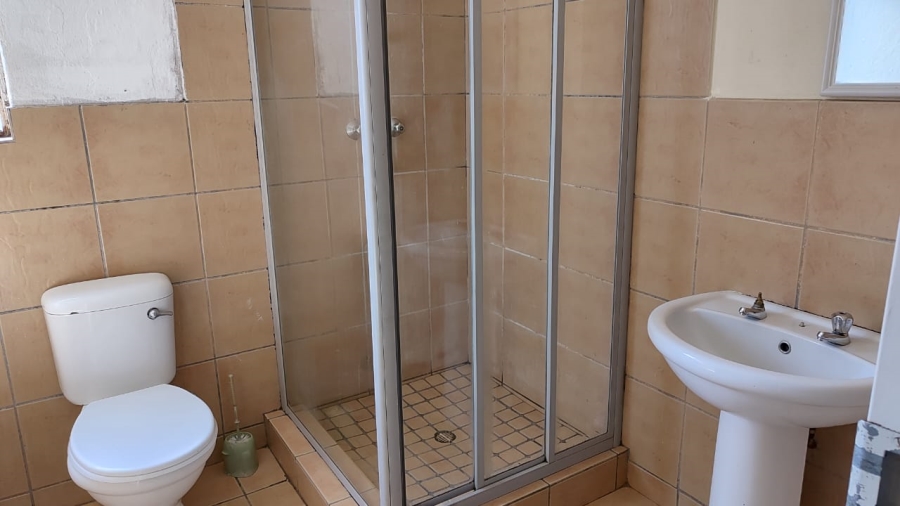 To Let 2 Bedroom Property for Rent in Greenhills Ext 3 Gauteng