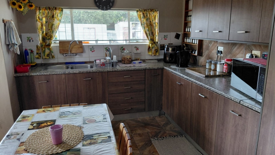 3 Bedroom Property for Sale in Homelake Gauteng