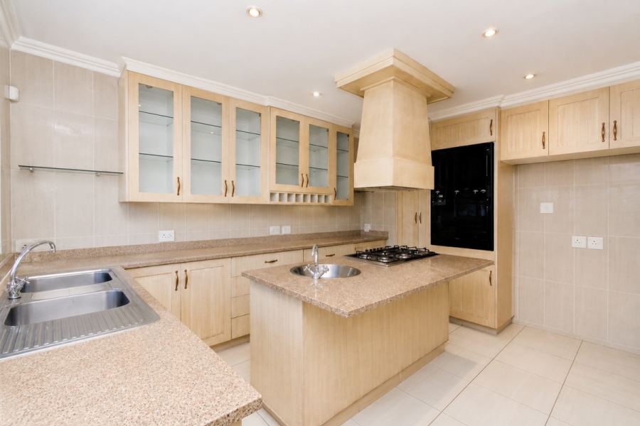 4 Bedroom Property for Sale in Kensington B Gauteng