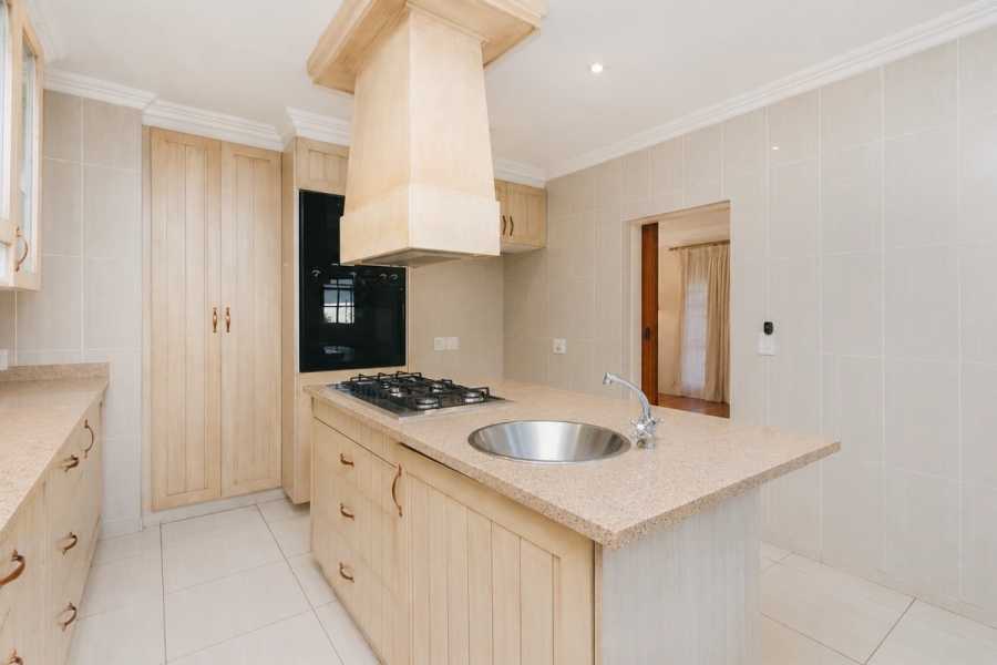 4 Bedroom Property for Sale in Kensington B Gauteng