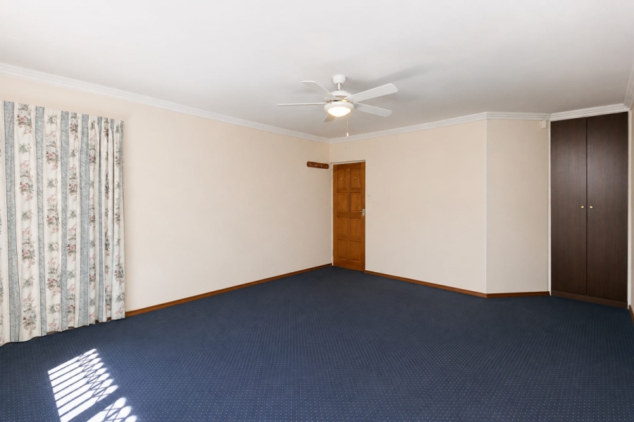 4 Bedroom Property for Sale in Kensington B Gauteng