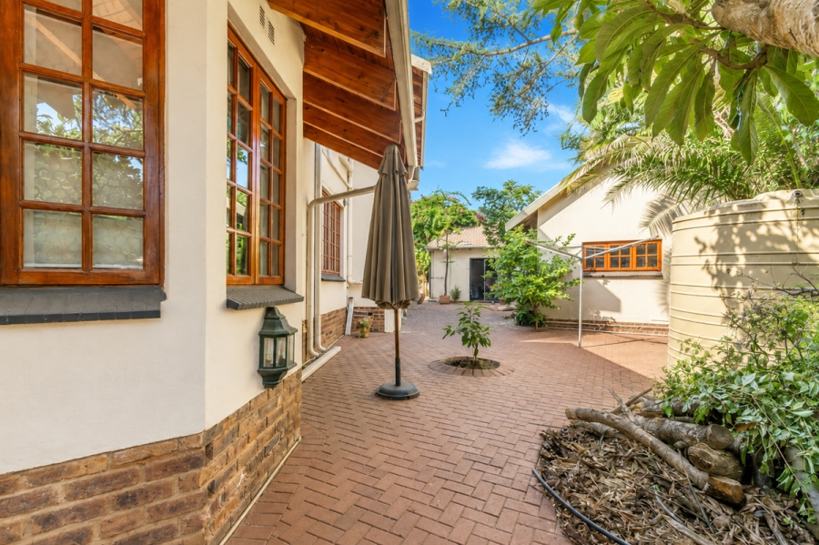 4 Bedroom Property for Sale in Kensington B Gauteng