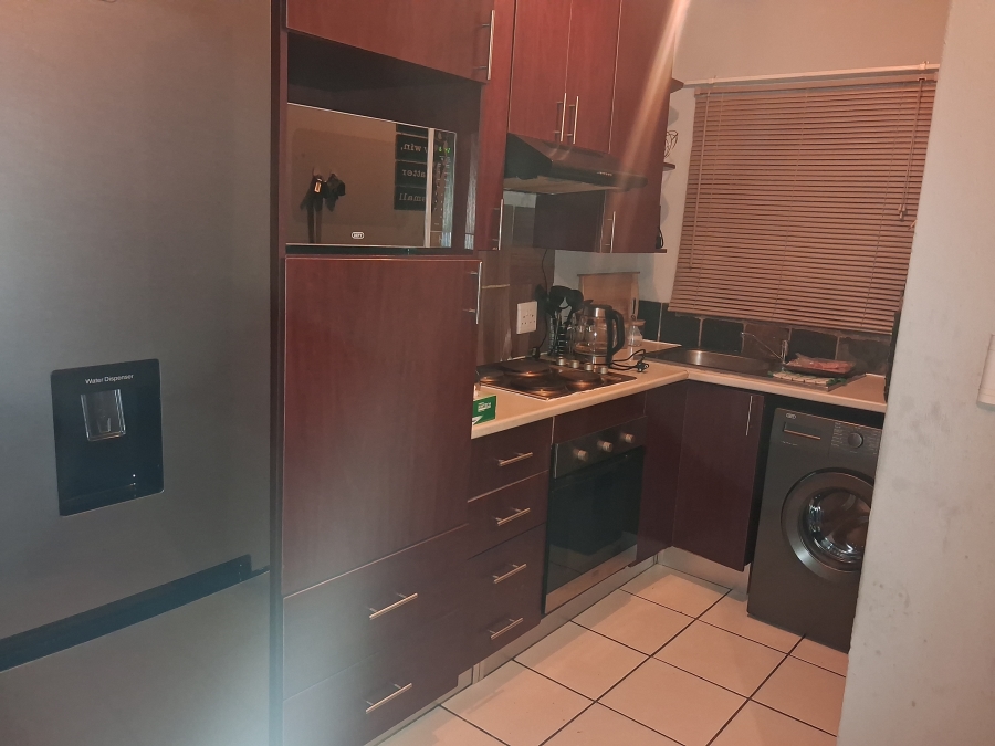 2 Bedroom Property for Sale in Honeydew Grove Gauteng