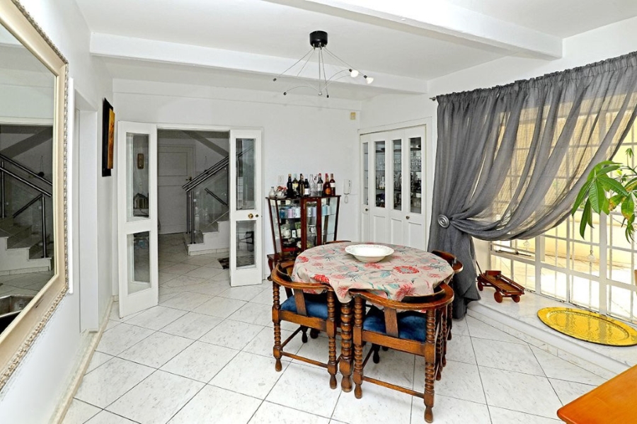 3 Bedroom Property for Sale in Northcliff Gauteng
