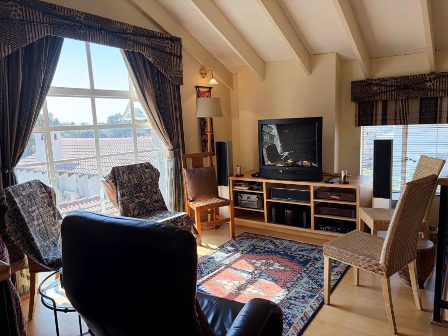 To Let 3 Bedroom Property for Rent in Oaklands Gauteng