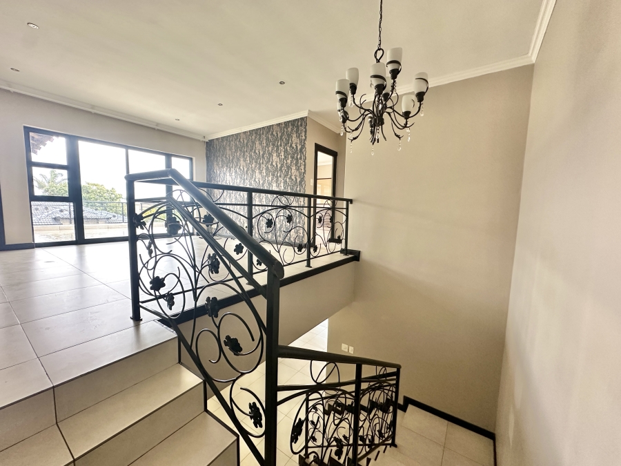 To Let 5 Bedroom Property for Rent in Blue Valley Golf Estate Gauteng