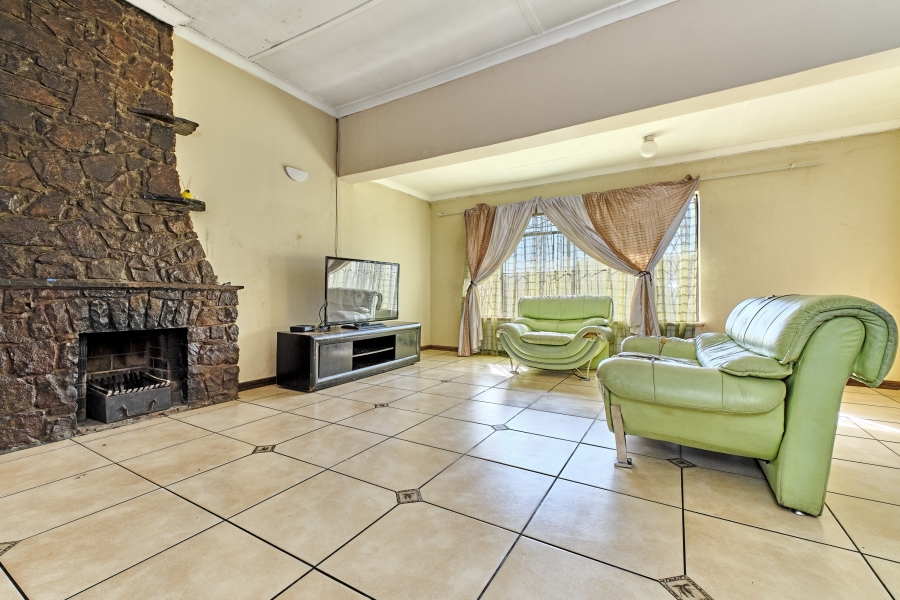 3 Bedroom Property for Sale in Lindhaven Gauteng