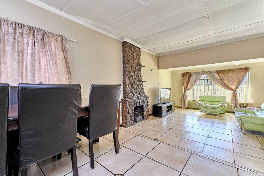 3 Bedroom Property for Sale in Lindhaven Gauteng