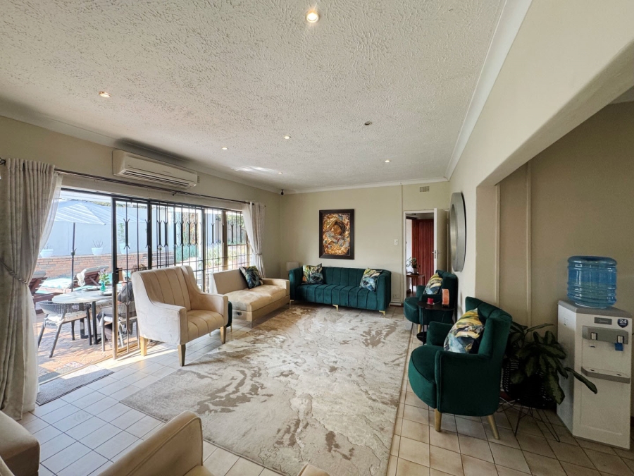To Let 4 Bedroom Property for Rent in Parkmore Gauteng