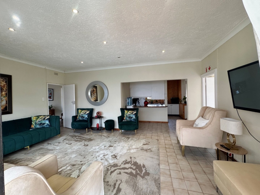 To Let 4 Bedroom Property for Rent in Parkmore Gauteng