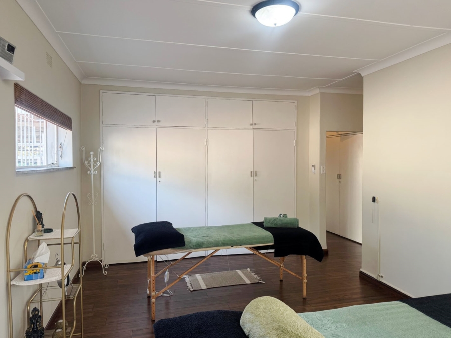 To Let 4 Bedroom Property for Rent in Parkmore Gauteng