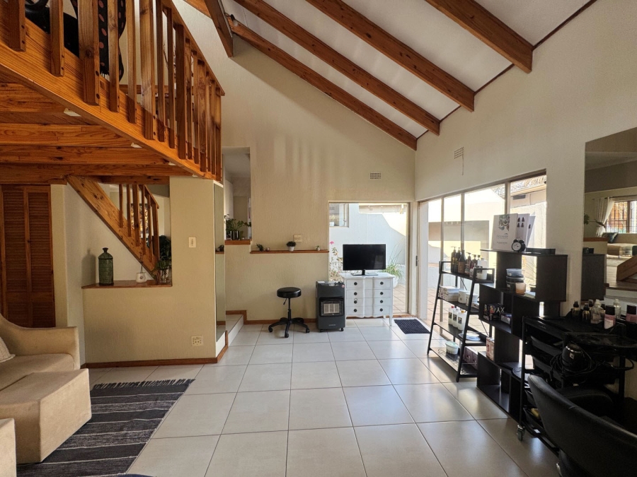 To Let 4 Bedroom Property for Rent in Parkmore Gauteng