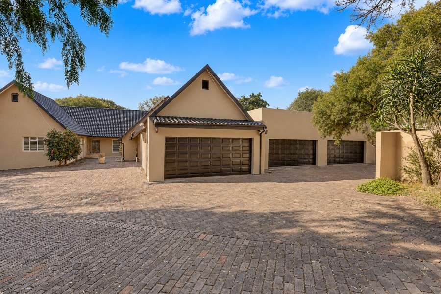 To Let 5 Bedroom Property for Rent in Bryanston Gauteng