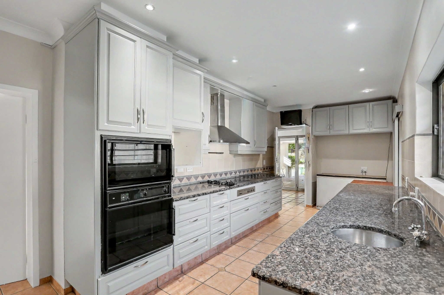 To Let 5 Bedroom Property for Rent in Bryanston Gauteng