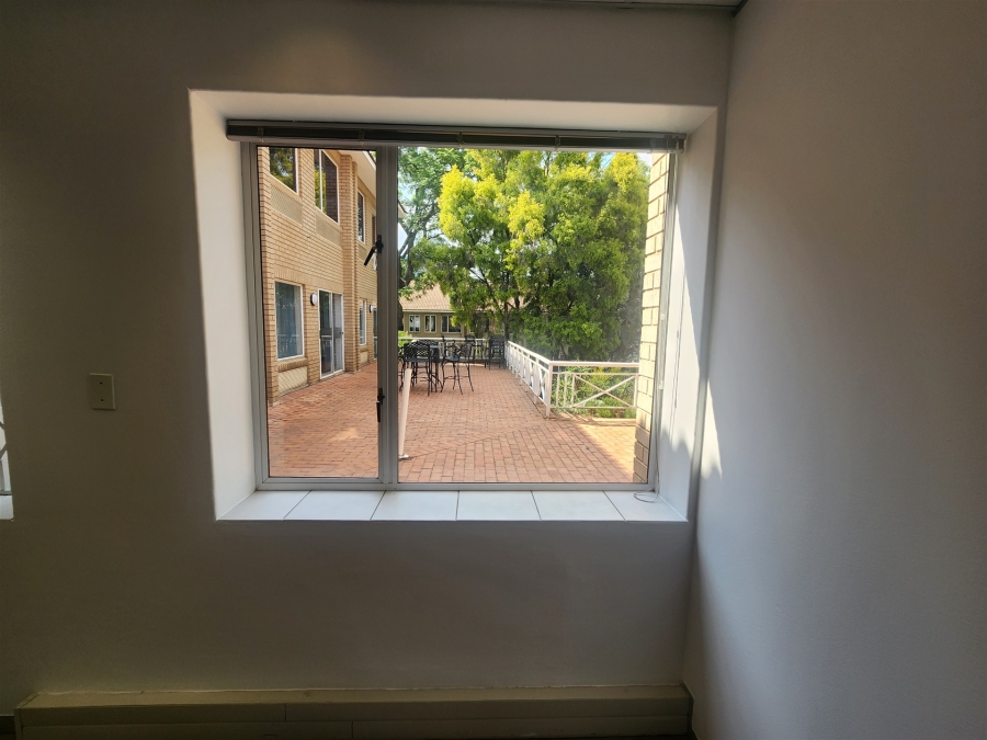 To Let Commercial Property for Rent in Wierda Valley Gauteng
