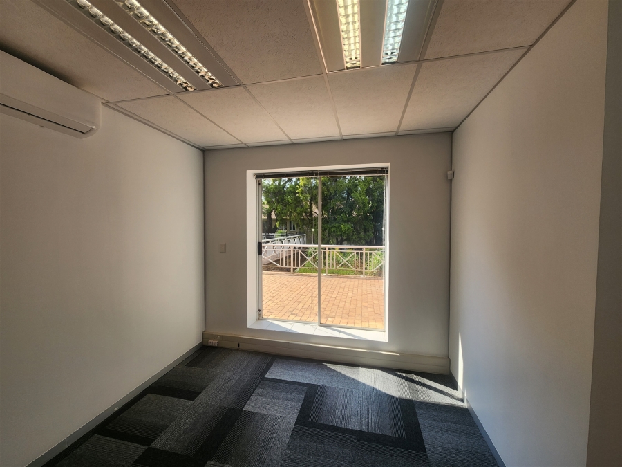 To Let Commercial Property for Rent in Wierda Valley Gauteng
