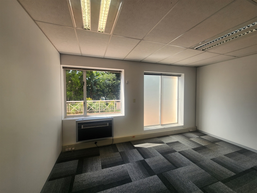 To Let Commercial Property for Rent in Wierda Valley Gauteng