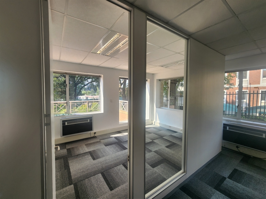 To Let Commercial Property for Rent in Wierda Valley Gauteng