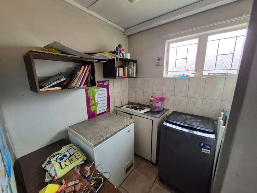 To Let 2 Bedroom Property for Rent in Gezina Gauteng
