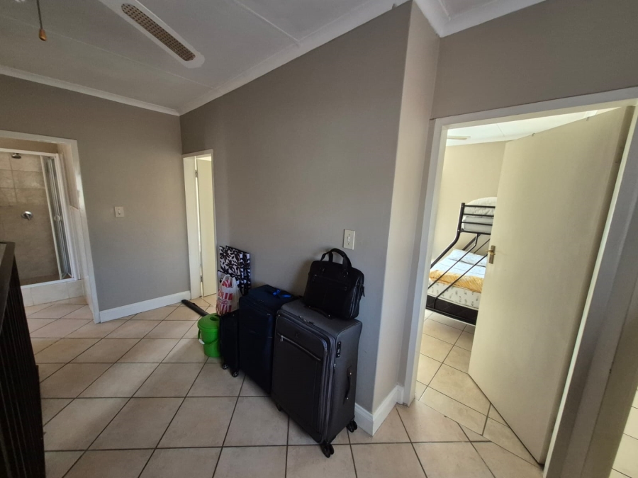 To Let 3 Bedroom Property for Rent in Faerie Glen Gauteng