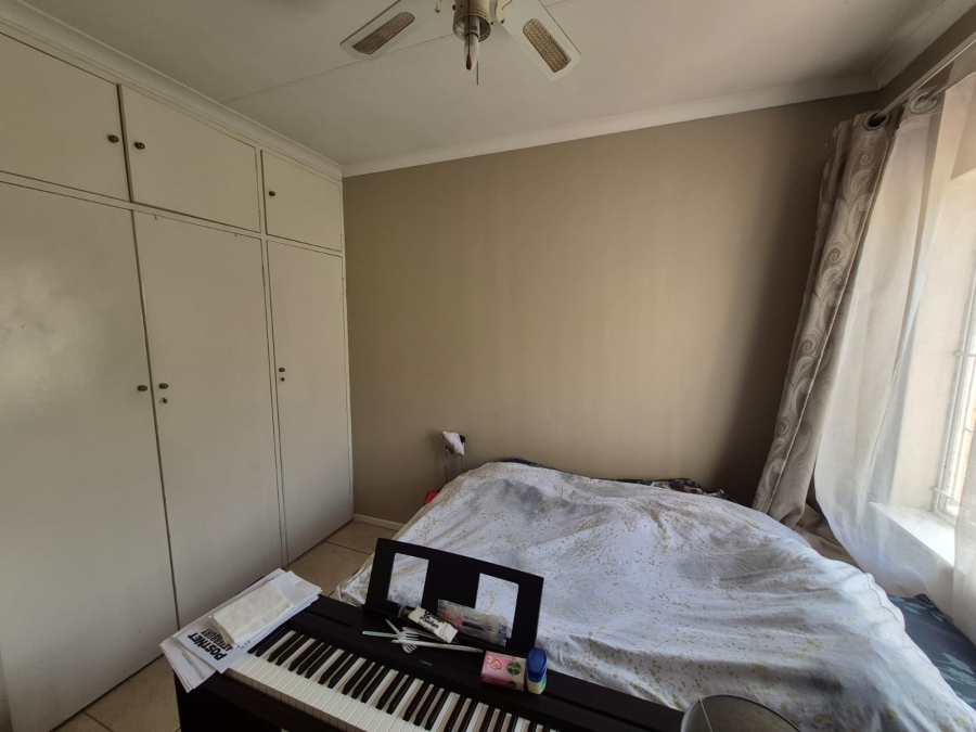 To Let 3 Bedroom Property for Rent in Faerie Glen Gauteng