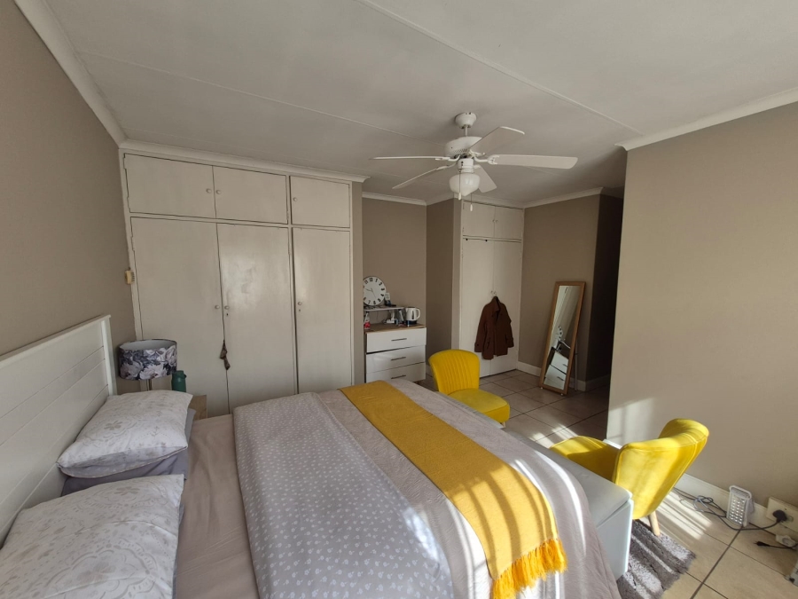 To Let 3 Bedroom Property for Rent in Faerie Glen Gauteng