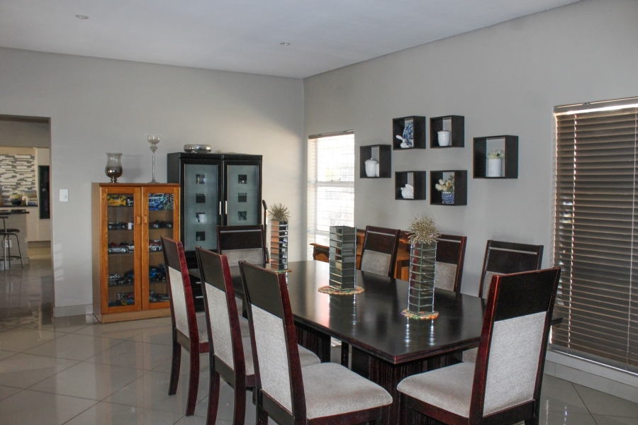 9 Bedroom Property for Sale in Waterkloof Glen Gauteng