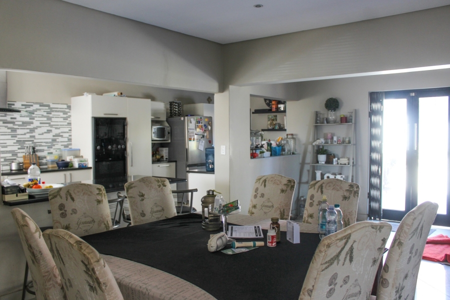 9 Bedroom Property for Sale in Waterkloof Glen Gauteng