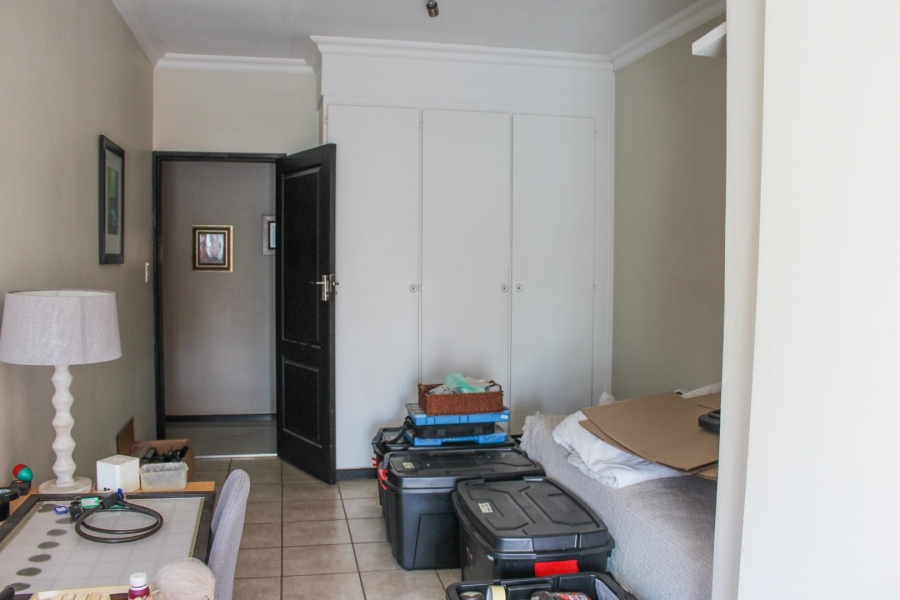 9 Bedroom Property for Sale in Waterkloof Glen Gauteng