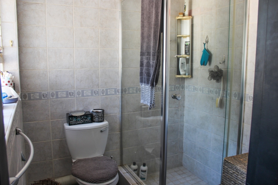 9 Bedroom Property for Sale in Waterkloof Glen Gauteng