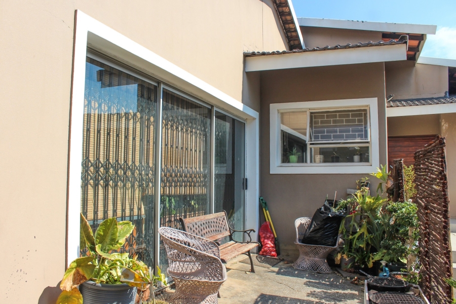 9 Bedroom Property for Sale in Waterkloof Glen Gauteng