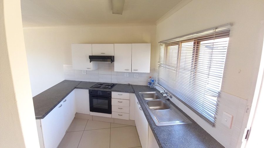 To Let 2 Bedroom Property for Rent in Winchester Hills Gauteng