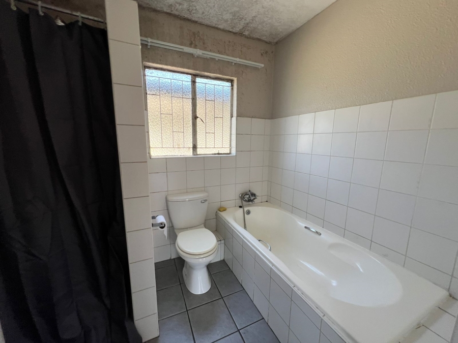 To Let 2 Bedroom Property for Rent in Meyersdal Gauteng