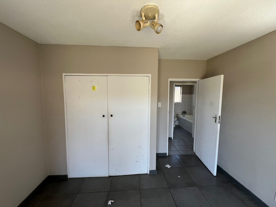 To Let 2 Bedroom Property for Rent in Meyersdal Gauteng