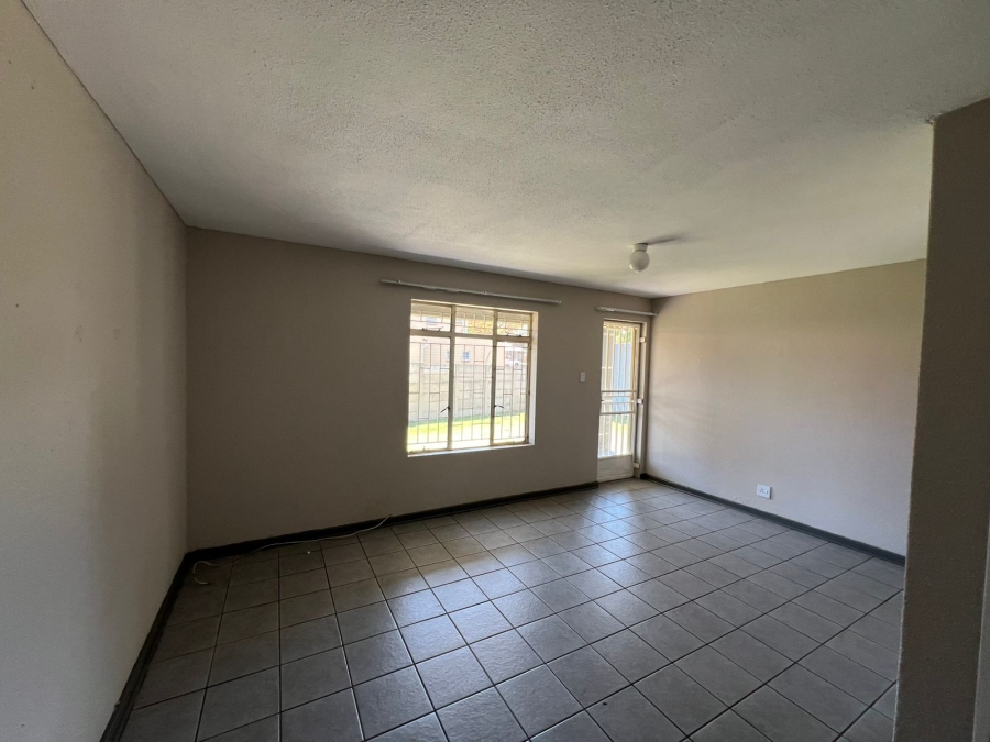 To Let 2 Bedroom Property for Rent in Meyersdal Gauteng