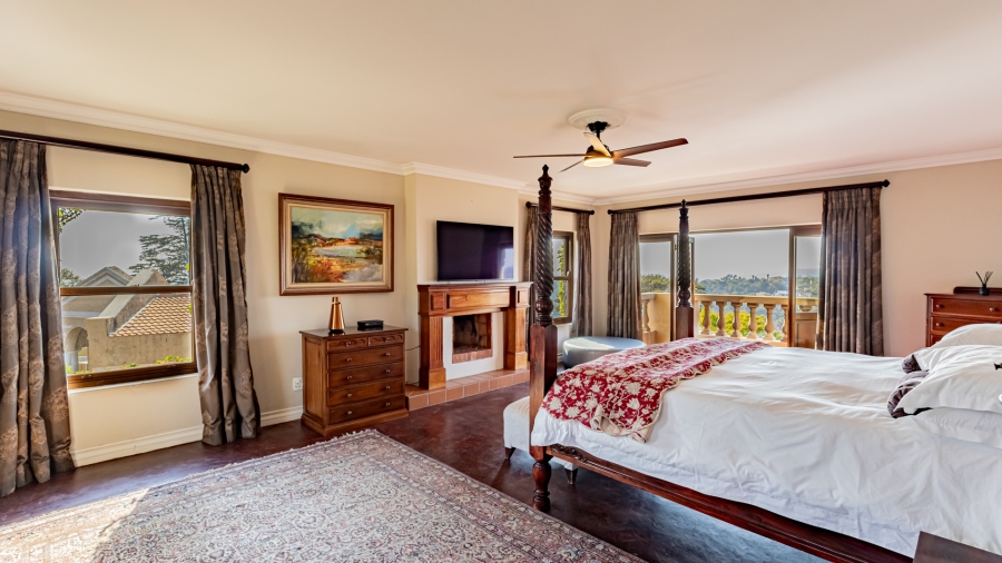 7 Bedroom Property for Sale in Waterkloof Ridge Gauteng