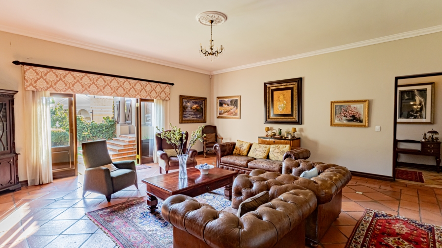 7 Bedroom Property for Sale in Waterkloof Ridge Gauteng