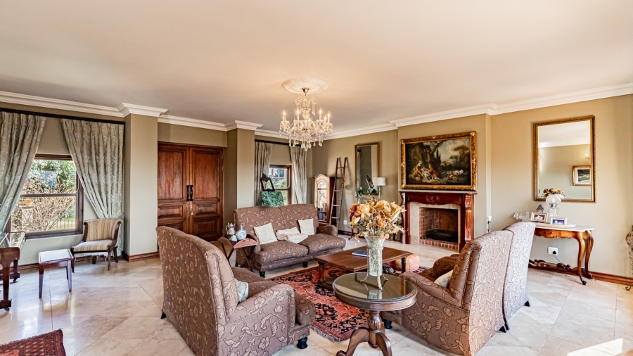 7 Bedroom Property for Sale in Waterkloof Ridge Gauteng