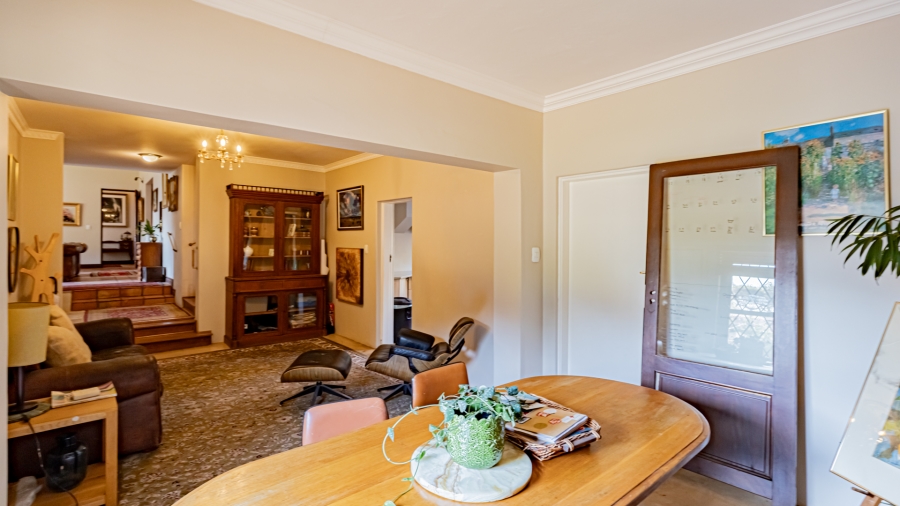 7 Bedroom Property for Sale in Waterkloof Ridge Gauteng