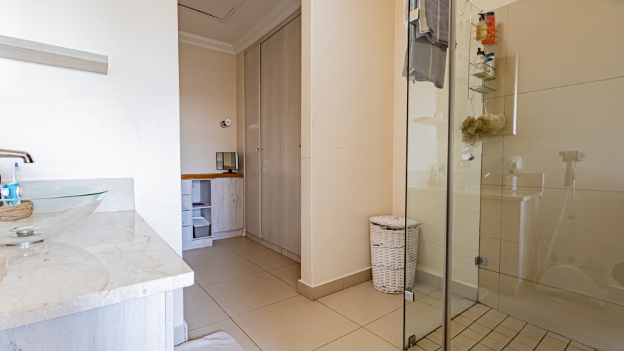 7 Bedroom Property for Sale in Waterkloof Ridge Gauteng