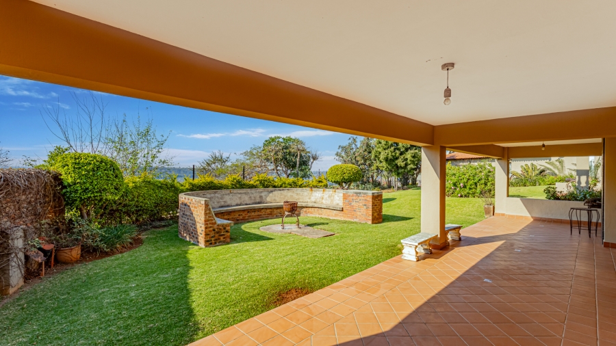 7 Bedroom Property for Sale in Waterkloof Ridge Gauteng
