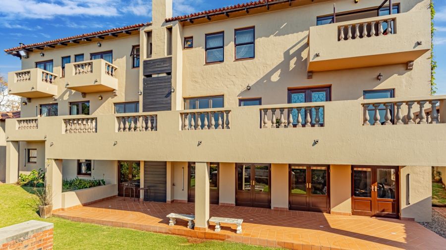 7 Bedroom Property for Sale in Waterkloof Ridge Gauteng