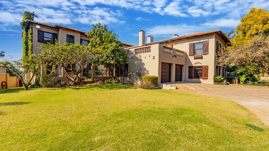 7 Bedroom Property for Sale in Waterkloof Ridge Gauteng