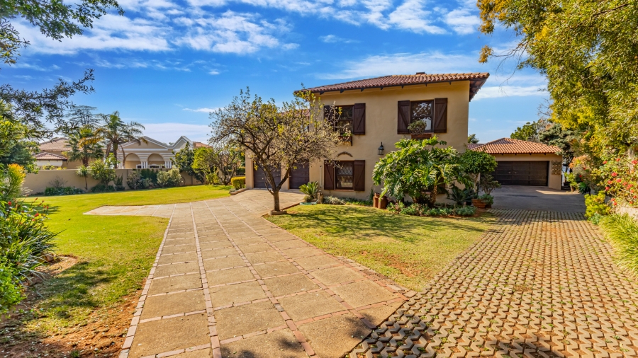 7 Bedroom Property for Sale in Waterkloof Ridge Gauteng
