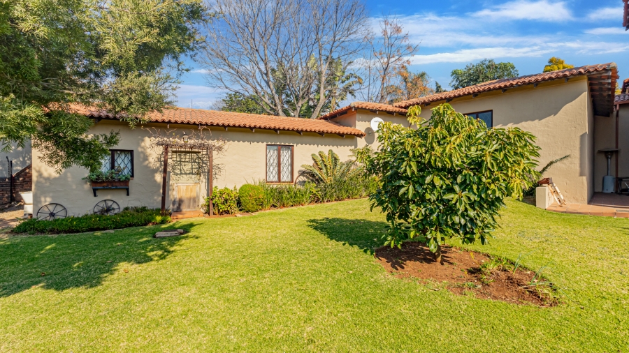 7 Bedroom Property for Sale in Waterkloof Ridge Gauteng
