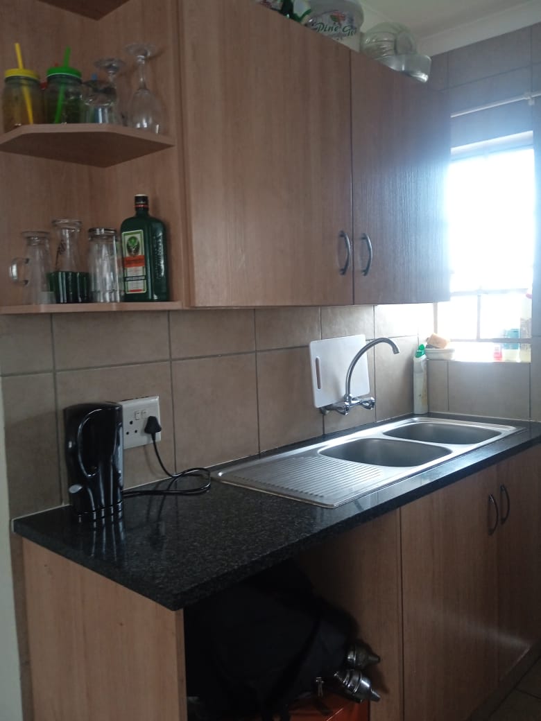 2 Bedroom Property for Sale in Thatch Hill Estate Gauteng