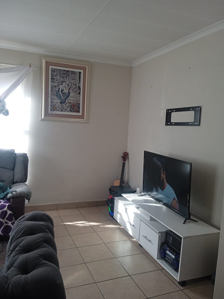 2 Bedroom Property for Sale in Thatch Hill Estate Gauteng