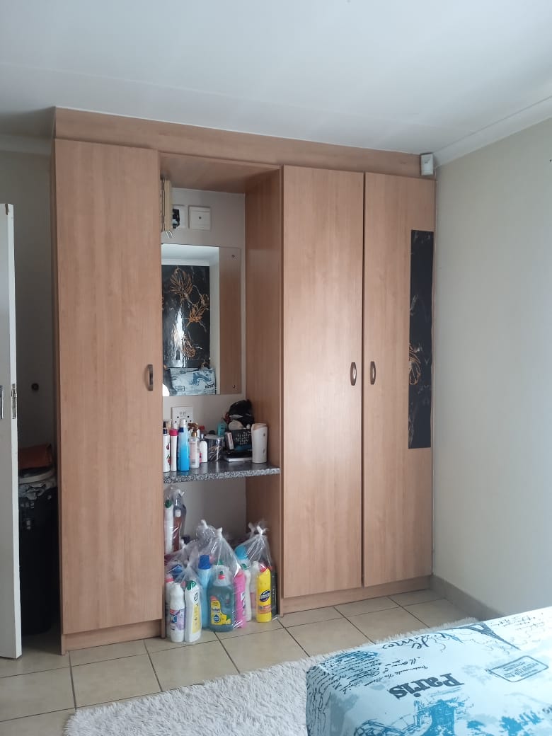 2 Bedroom Property for Sale in Thatch Hill Estate Gauteng